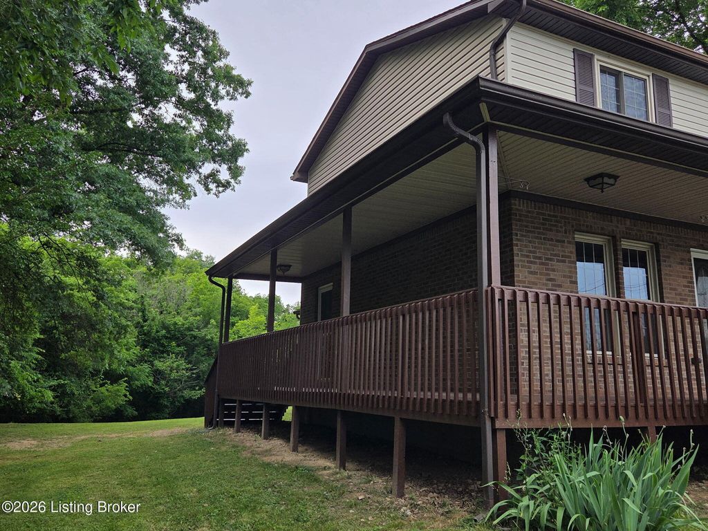 Photo of 230 Beech Grove Rd, Shepherdsville, KY 40165 (MLS # 1718945)