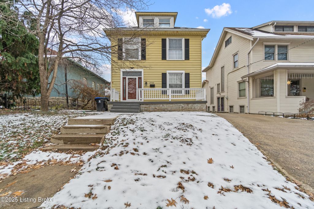 Photo of 1722 Eastern Pkwy, Louisville, KY 40205 (MLS # 1705450)