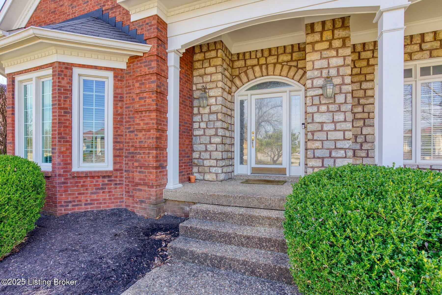 104 Chestnut Glen Dr, Louisville, Kentucky image 3