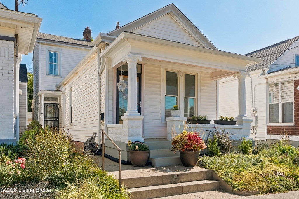 Photo of 1315 McHenry St, Louisville, KY 40217 (MLS # 1730499)