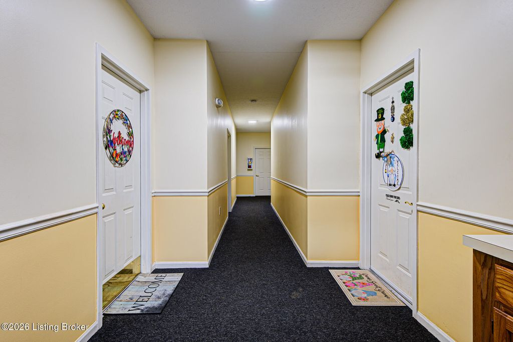 Photo of 8510 Ambrosse Ln, Louisville, KY 40299 (MLS # 1710714)