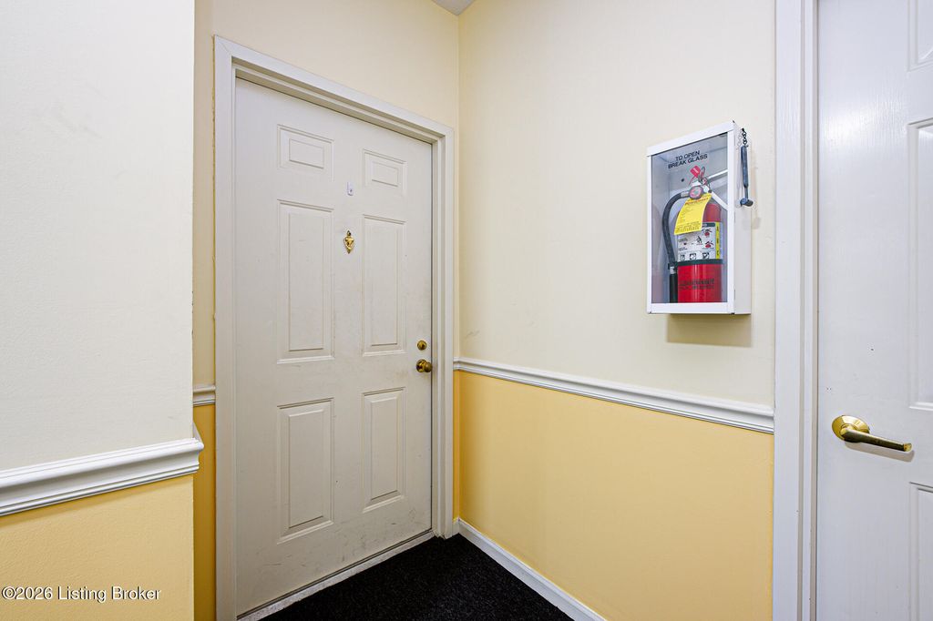 Photo of 8510 Ambrosse Ln, Louisville, KY 40299 (MLS # 1710714)