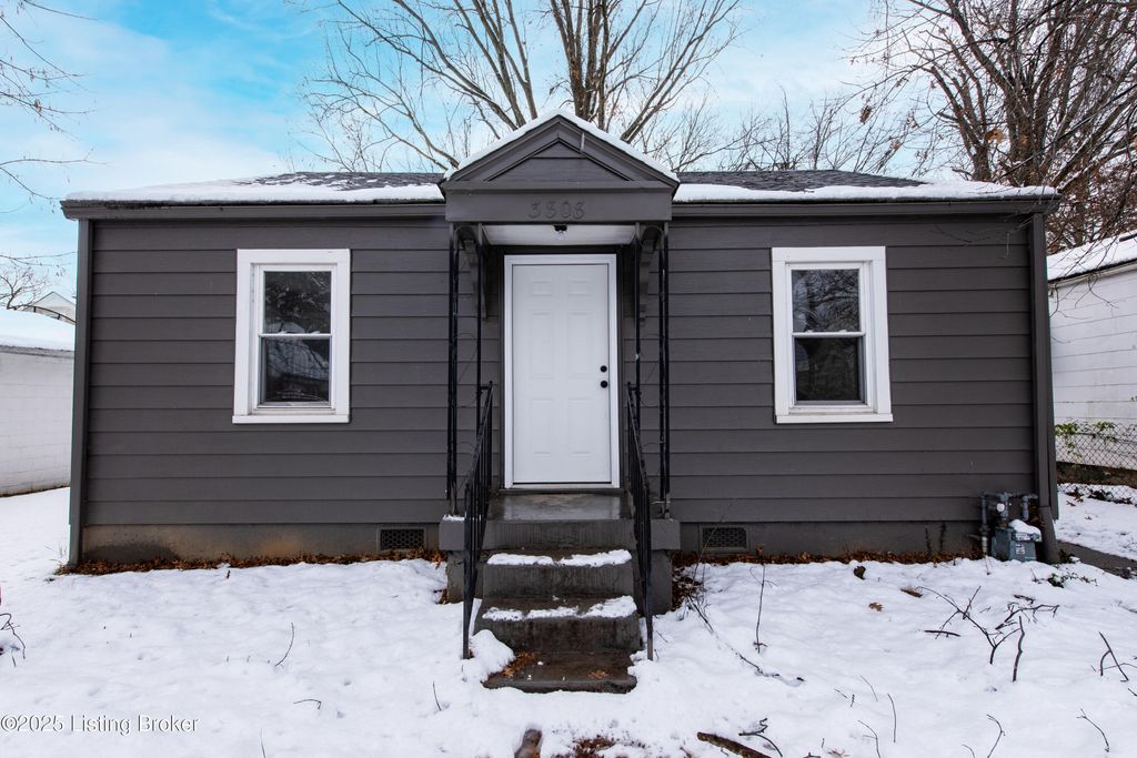 Photo of 3808 Jewell Ave, Louisville, KY 40212 (MLS # 1705360)