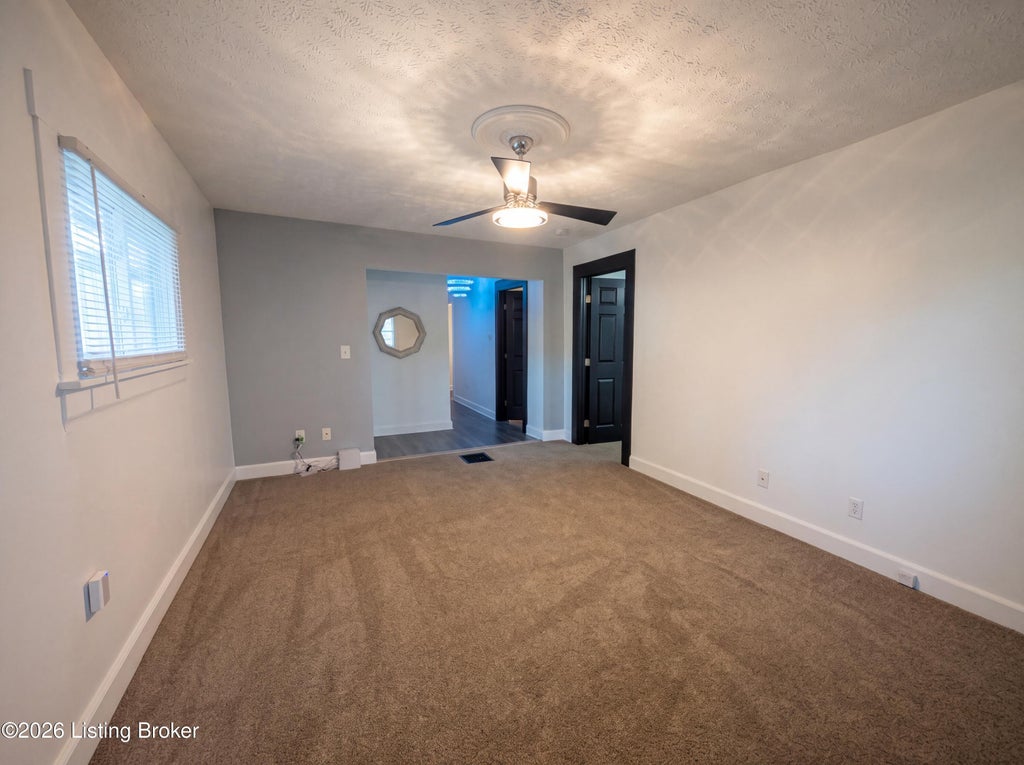 Photo of 1876 Kendall Ln, Louisville, KY 40216 (MLS # 1731228)