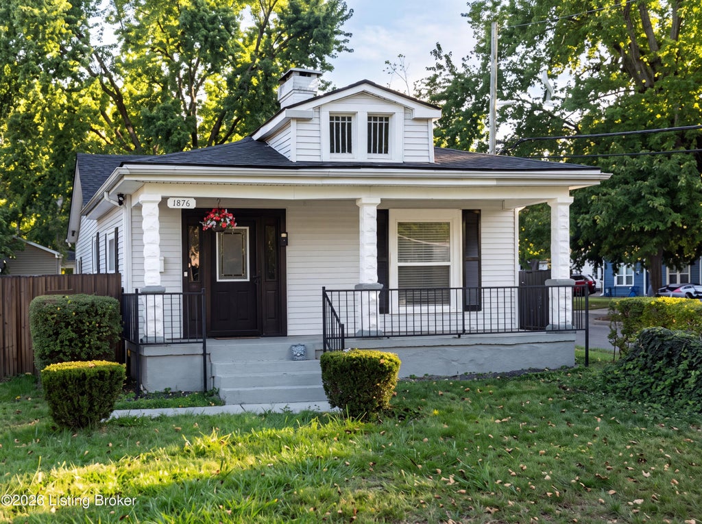 Photo of 1876 Kendall Ln, Louisville, KY 40216 (MLS # 1731228)