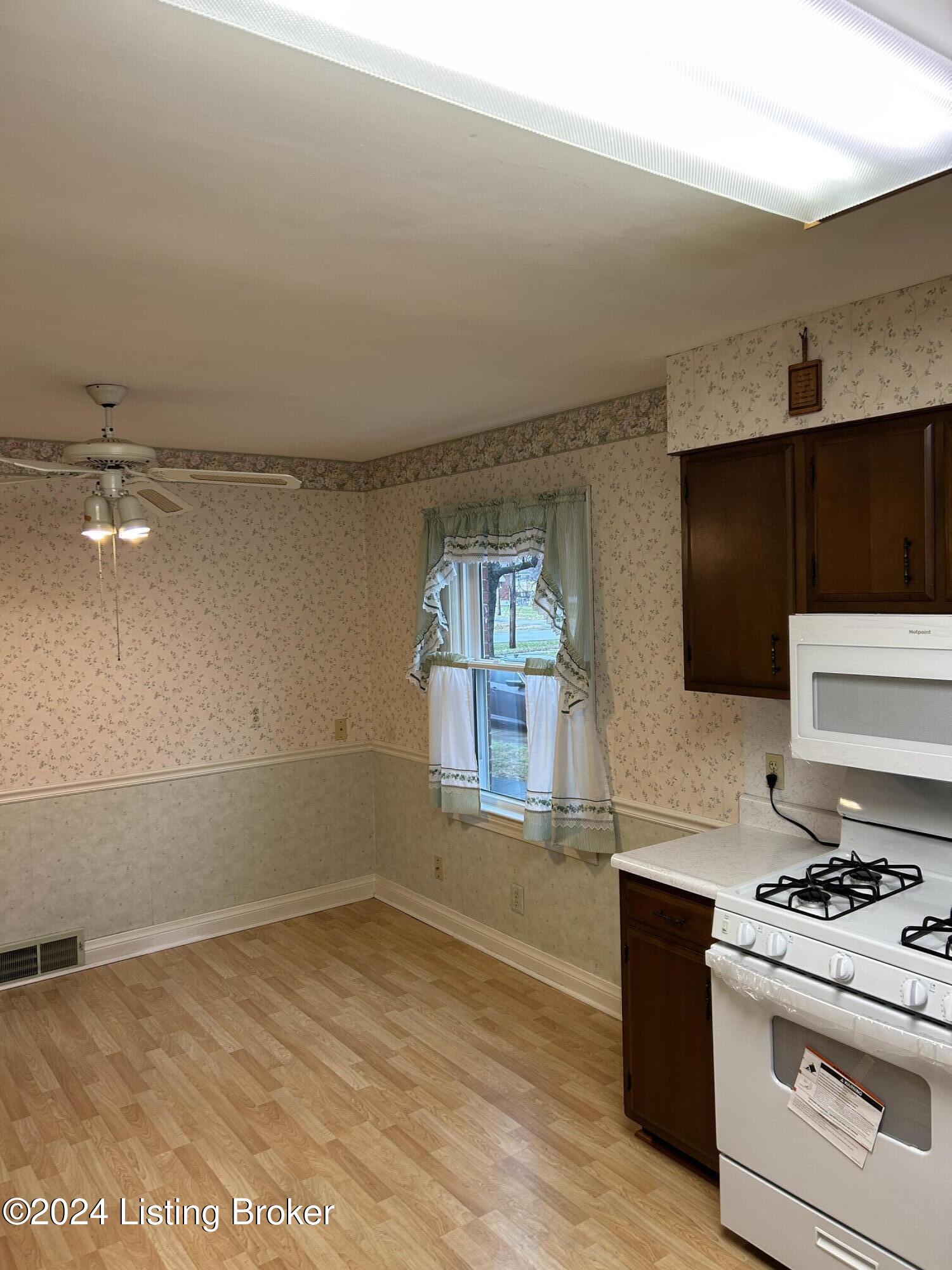 1812 Farnsley Rd, Louisville, Kentucky image 6
