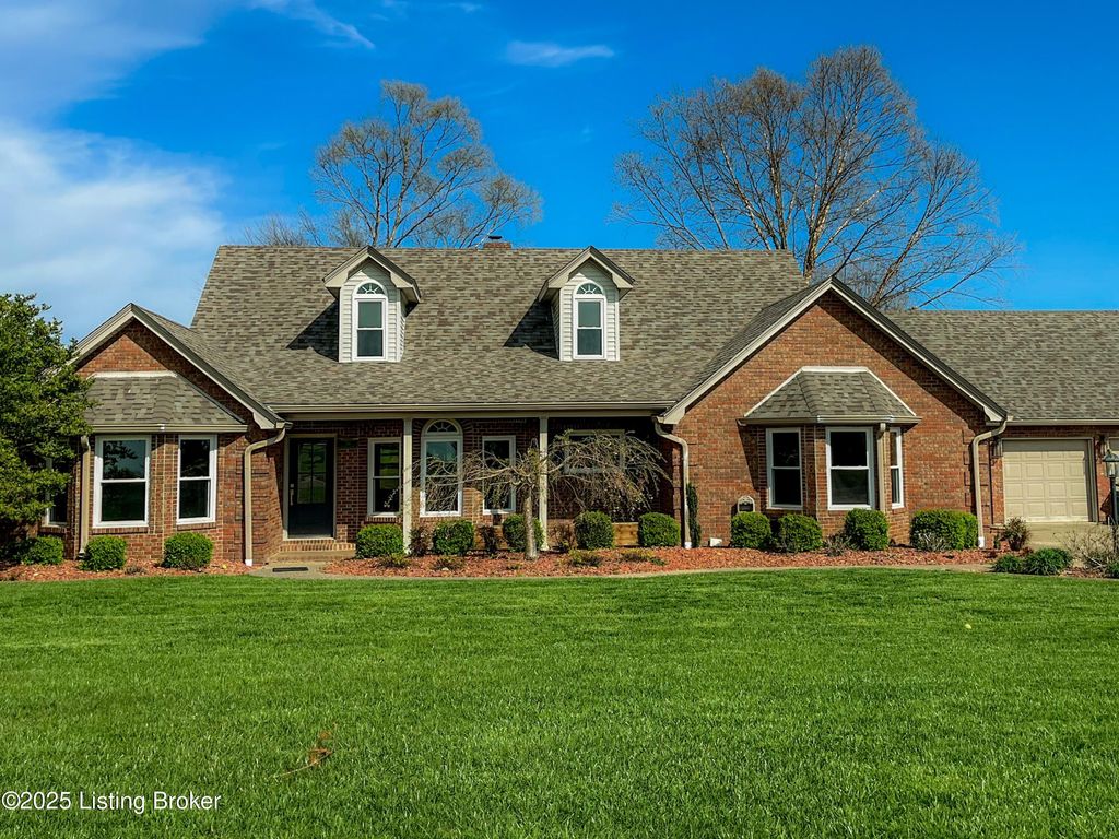 Photo of 119 Fairway Dr, Hodgenville, KY 42748 (MLS # 1706785)