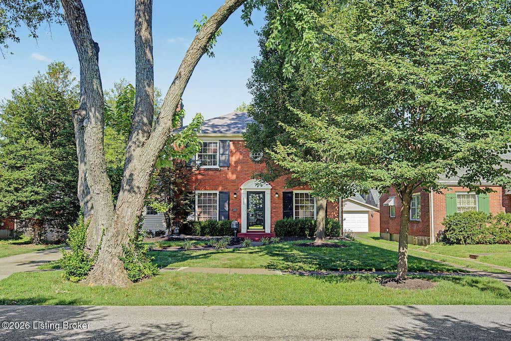 Photo of 110 Brown Ave, Louisville, KY 40207 (MLS # 1724833)