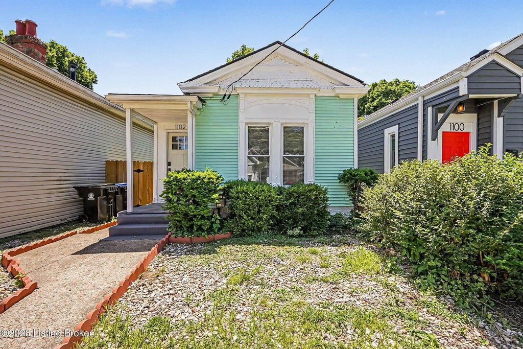 Photo of 1102 E Saint Catherine St, Louisville, KY 40204 (MLS # 1733240)