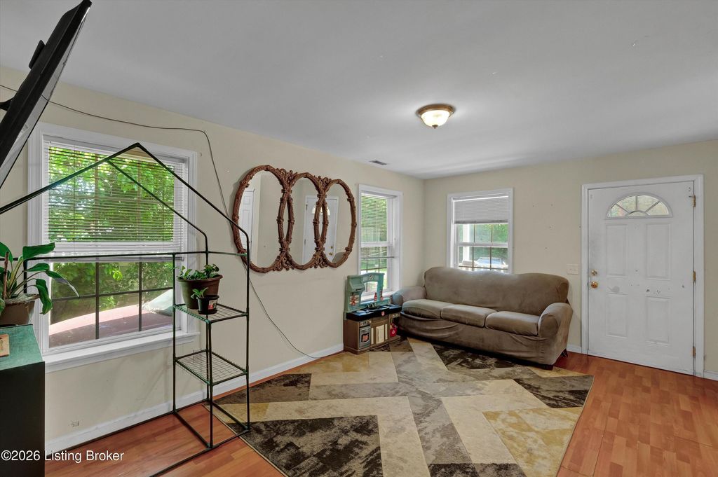 Photo of 1927 Dubourg Ave, Louisville, KY 40216 (MLS # 1717191)