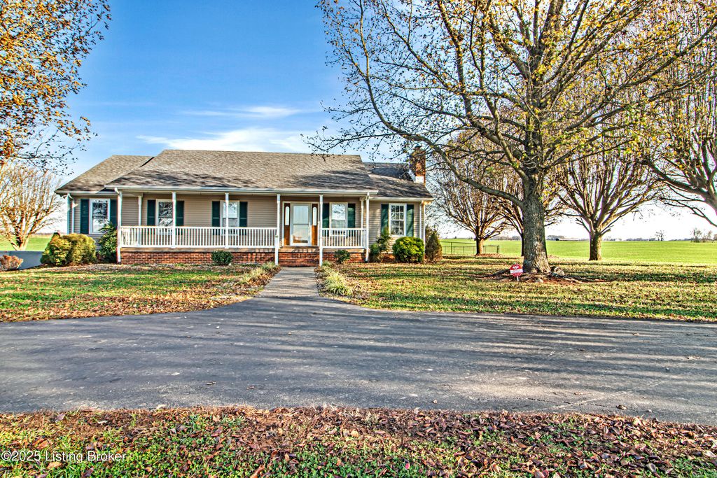 Photo of 3686 S Jackson Hwy, Horse Cave, KY 42749 (MLS # 1704418)