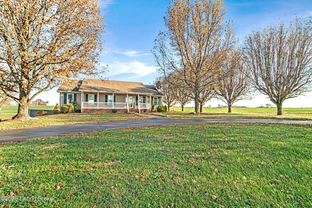 Photo of 3686 S Jackson Hwy, Horse Cave, KY 42749 (MLS # 1704418)