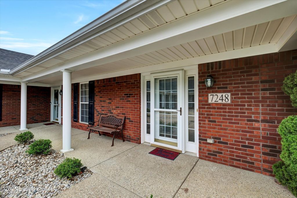 Photo of 7248 Briscoe Vista Way, Louisville, KY 40228 (MLS # 1700597)