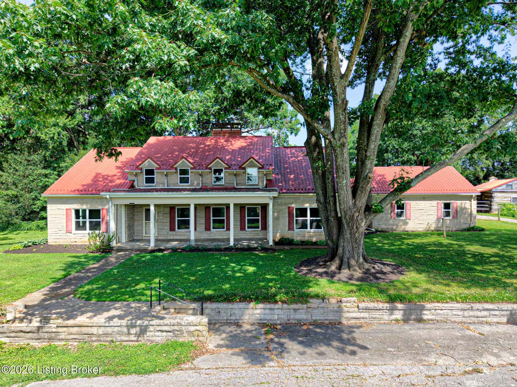 Photo of 302 Eminence Pike, Shelbyville, KY 40065 (MLS # 1722186)