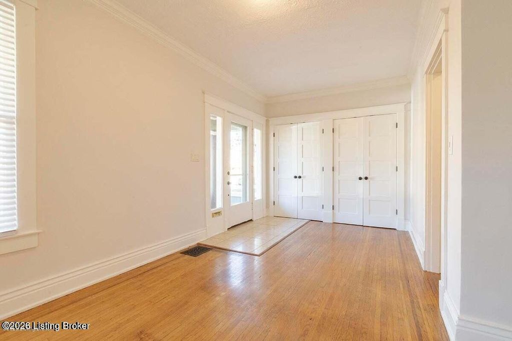 Photo of 2112 Maryland Ave, Louisville, KY 40205 (MLS # 1709295)