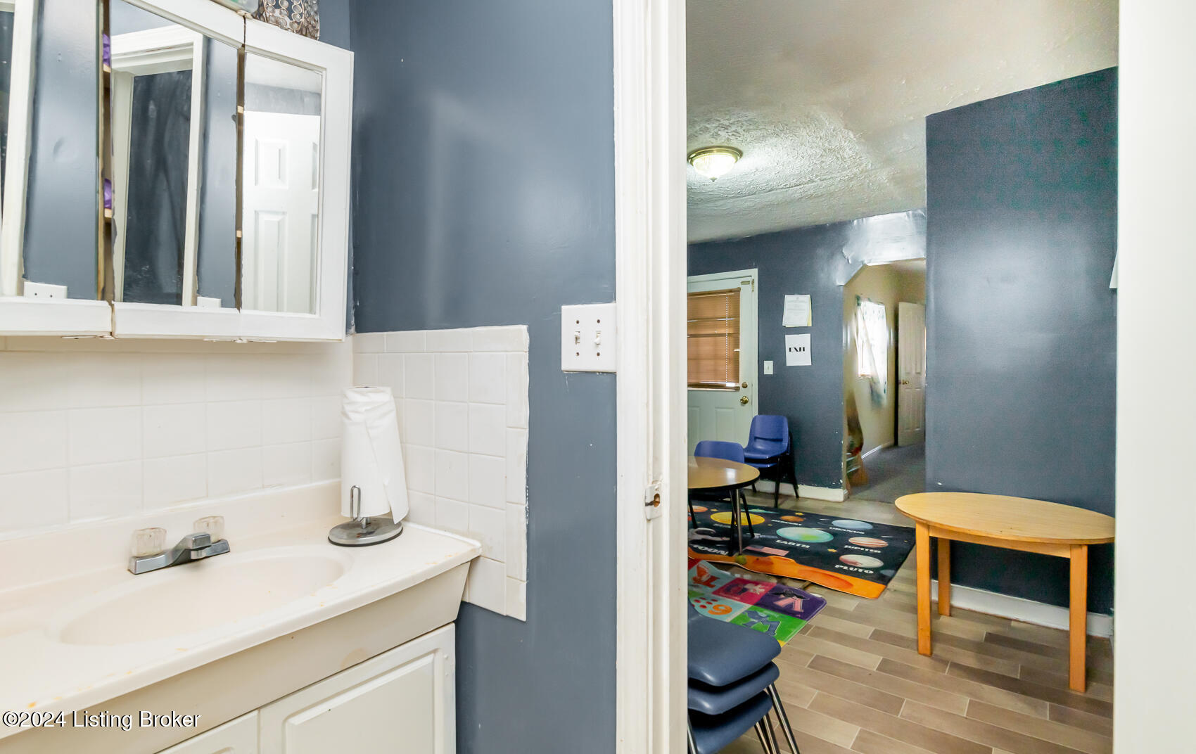1607 Dumesnil St, Louisville, Kentucky image 35