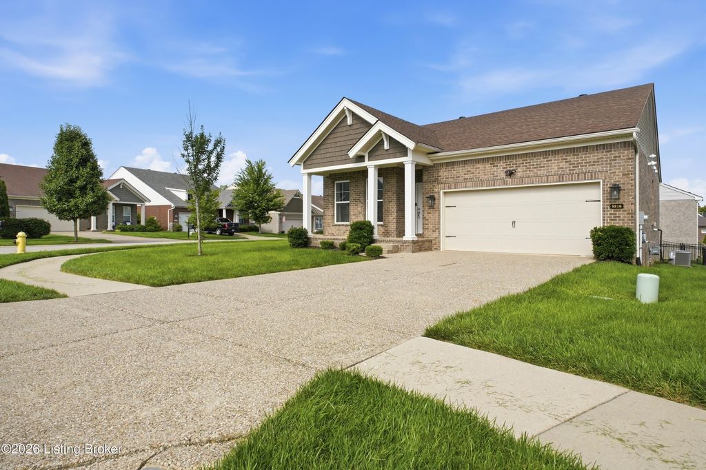 Photo of 8816 Sanctuary Ln, Louisville, KY 40291 (MLS # 1722100)