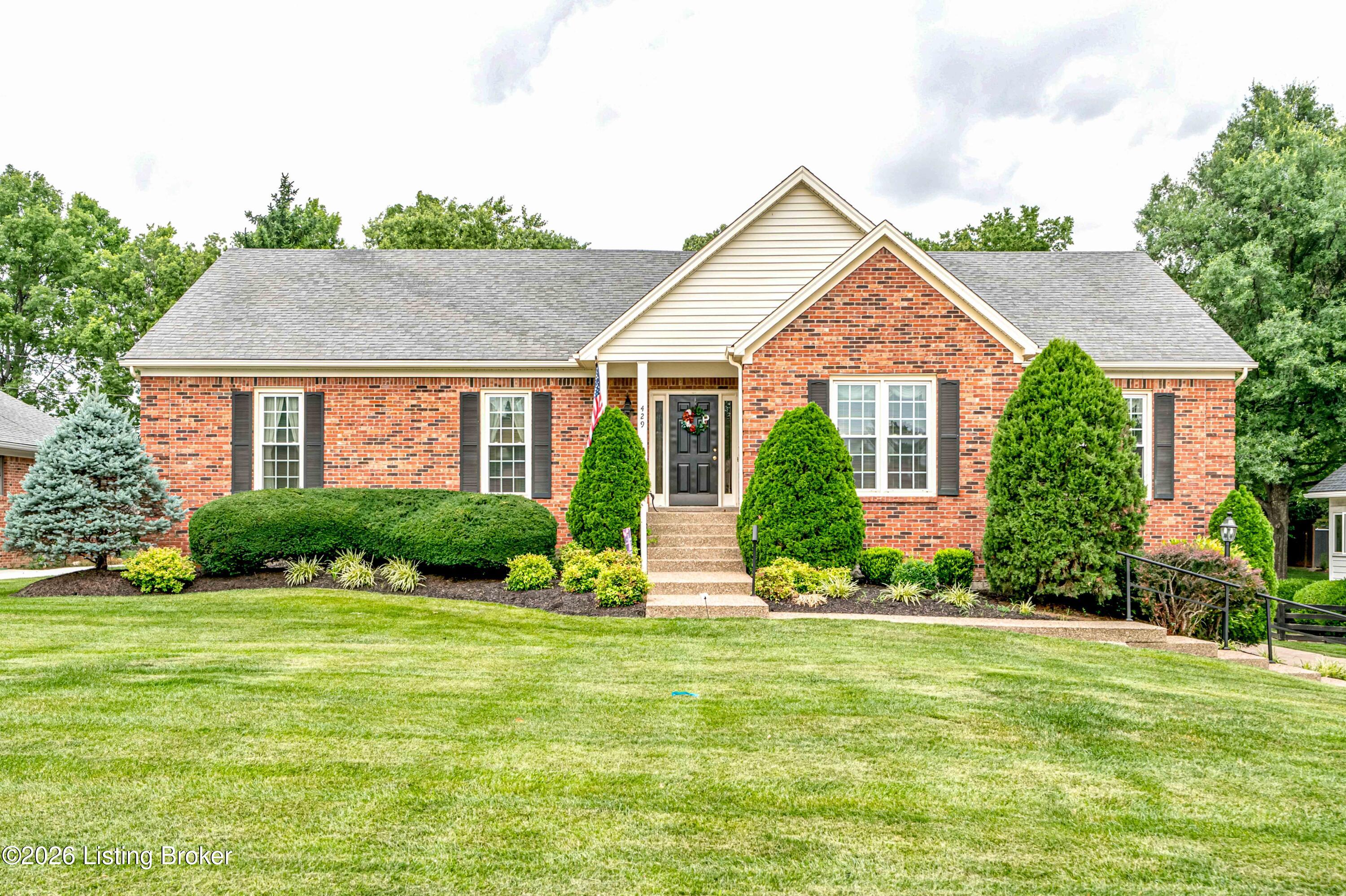 Photo 1 of 48 — 429 Seneca Rd, Shelbyville, KY 40065