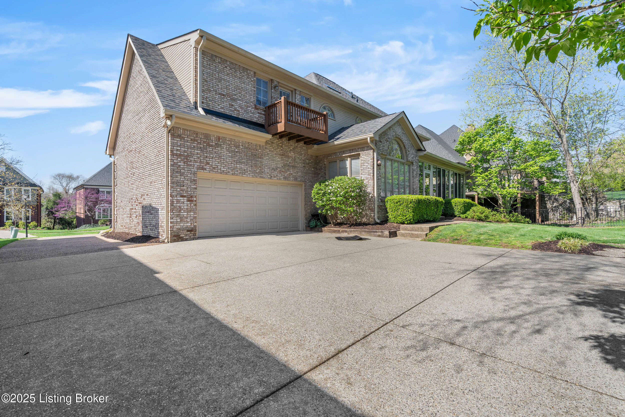 14801 Forest Oaks Dr, Louisville, Kentucky image 6