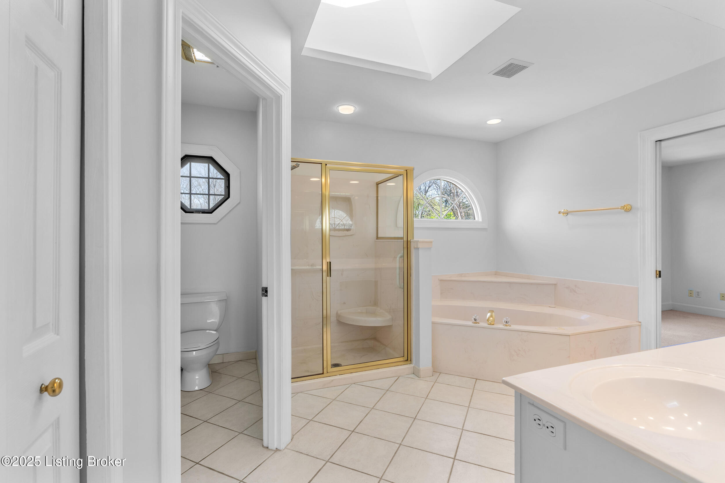 14801 Forest Oaks Dr, Louisville, Kentucky image 50