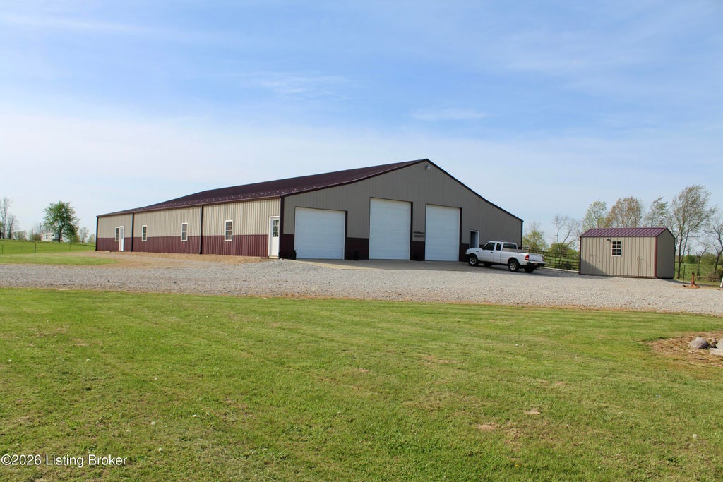 Photo of 2075 Seavers Rd, Madison, IN 47250 (MLS # 1729958)