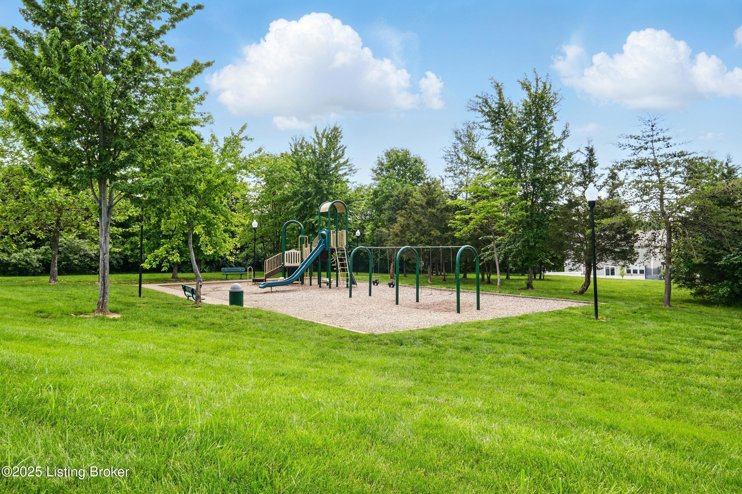 11717 Trottingham Cir, Louisville, Kentucky image 41