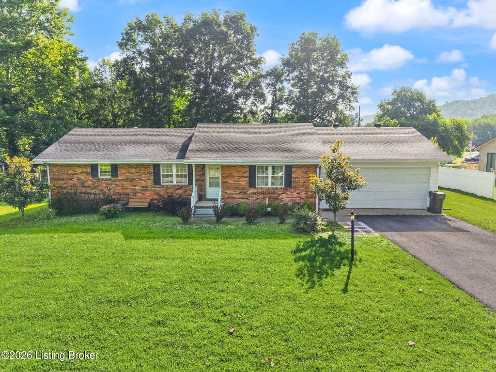 Photo of 32 W Scott Ct, Clearfield, KY 40313 (MLS # 1722213)