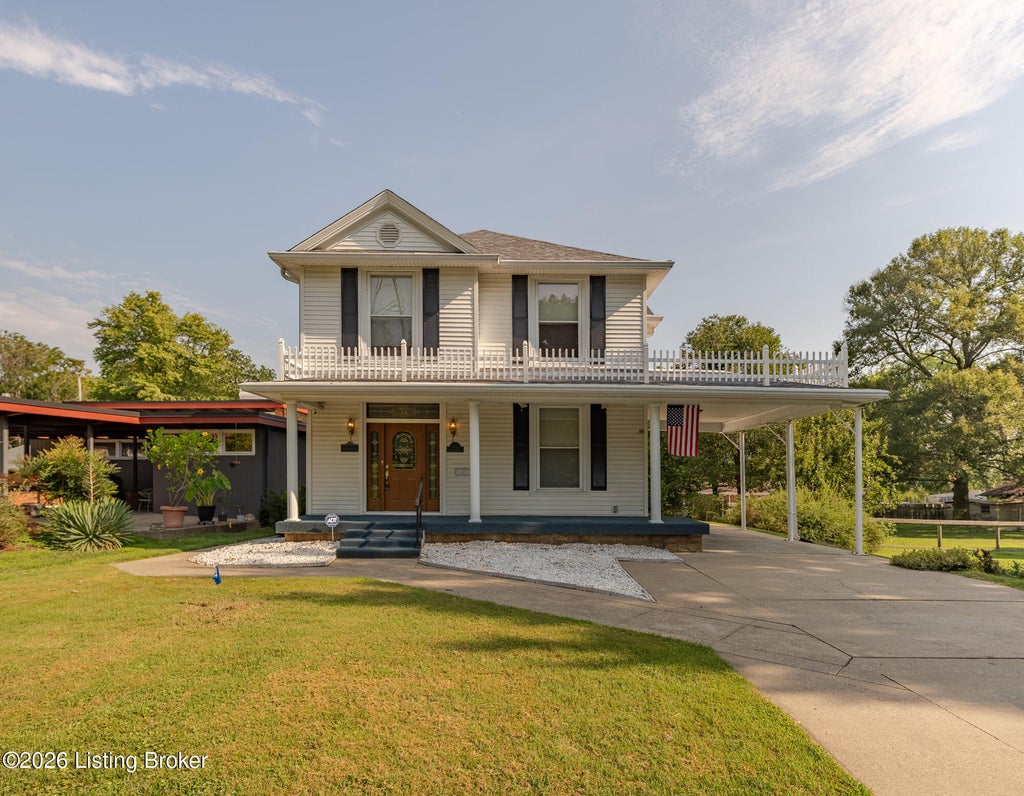 Photo of 1311 Marret Pl, Louisville, KY 40215 (MLS # 1732099)