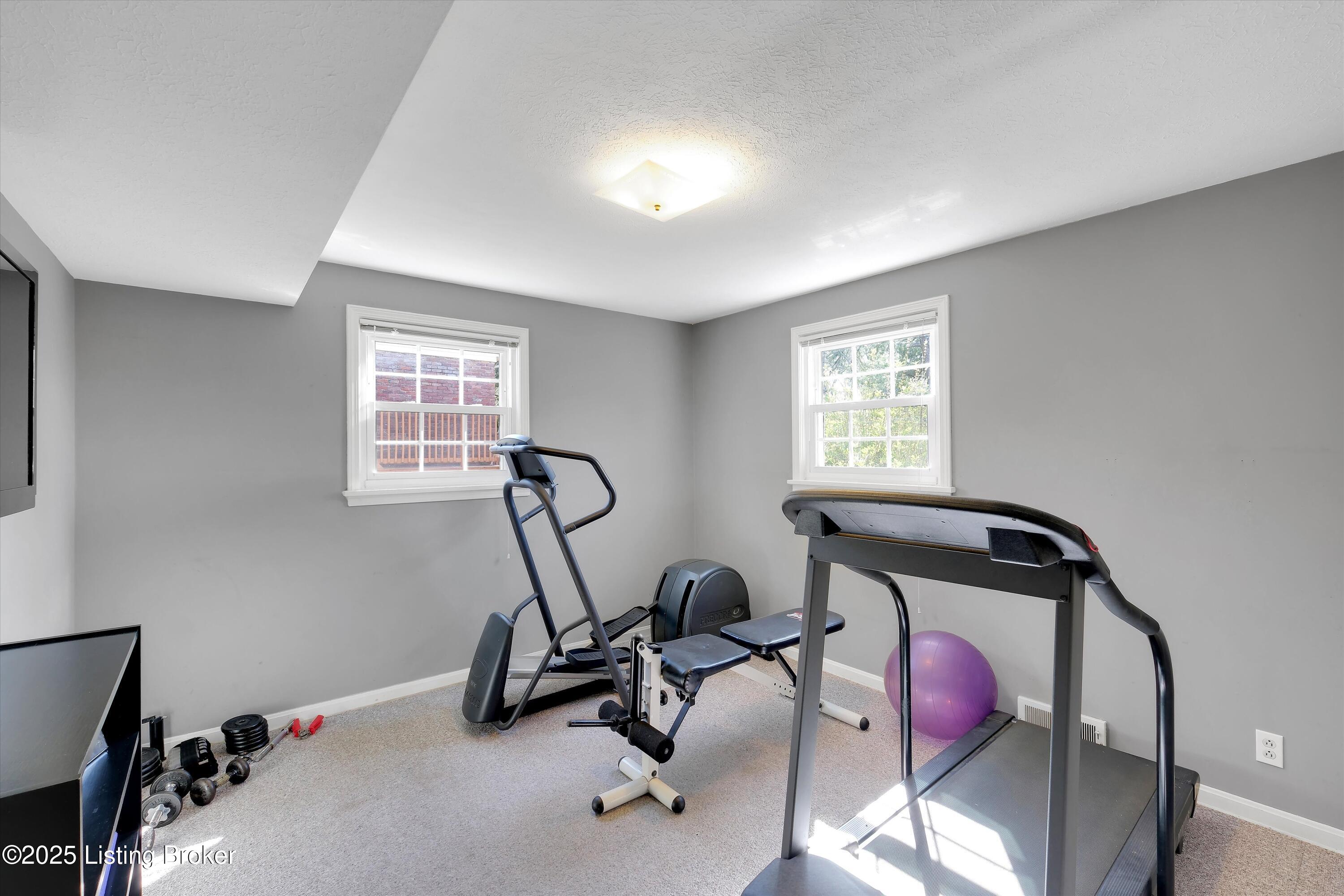 9412 Tiverton Way, Louisville, Pennsylvania image 40