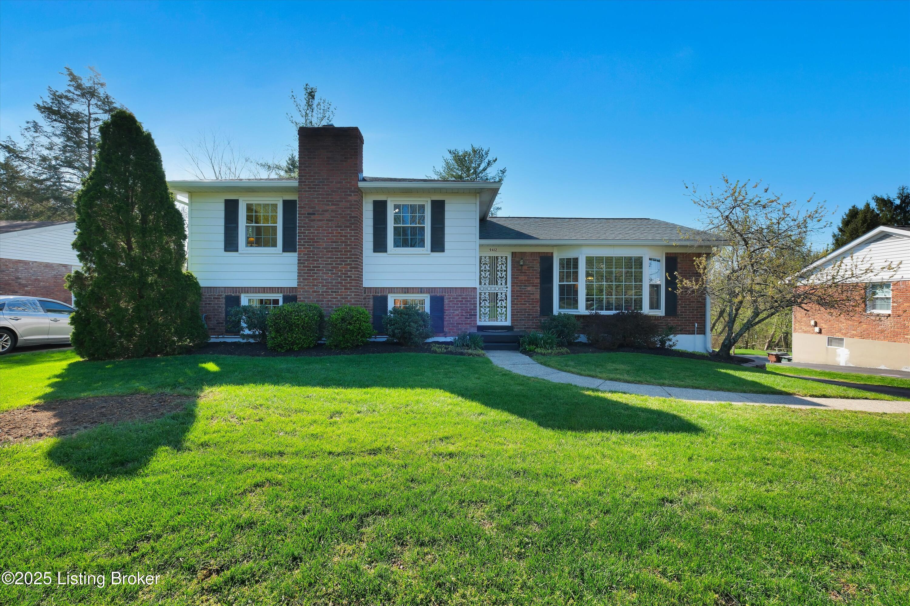 9412 Tiverton Way, Louisville, Pennsylvania image 4