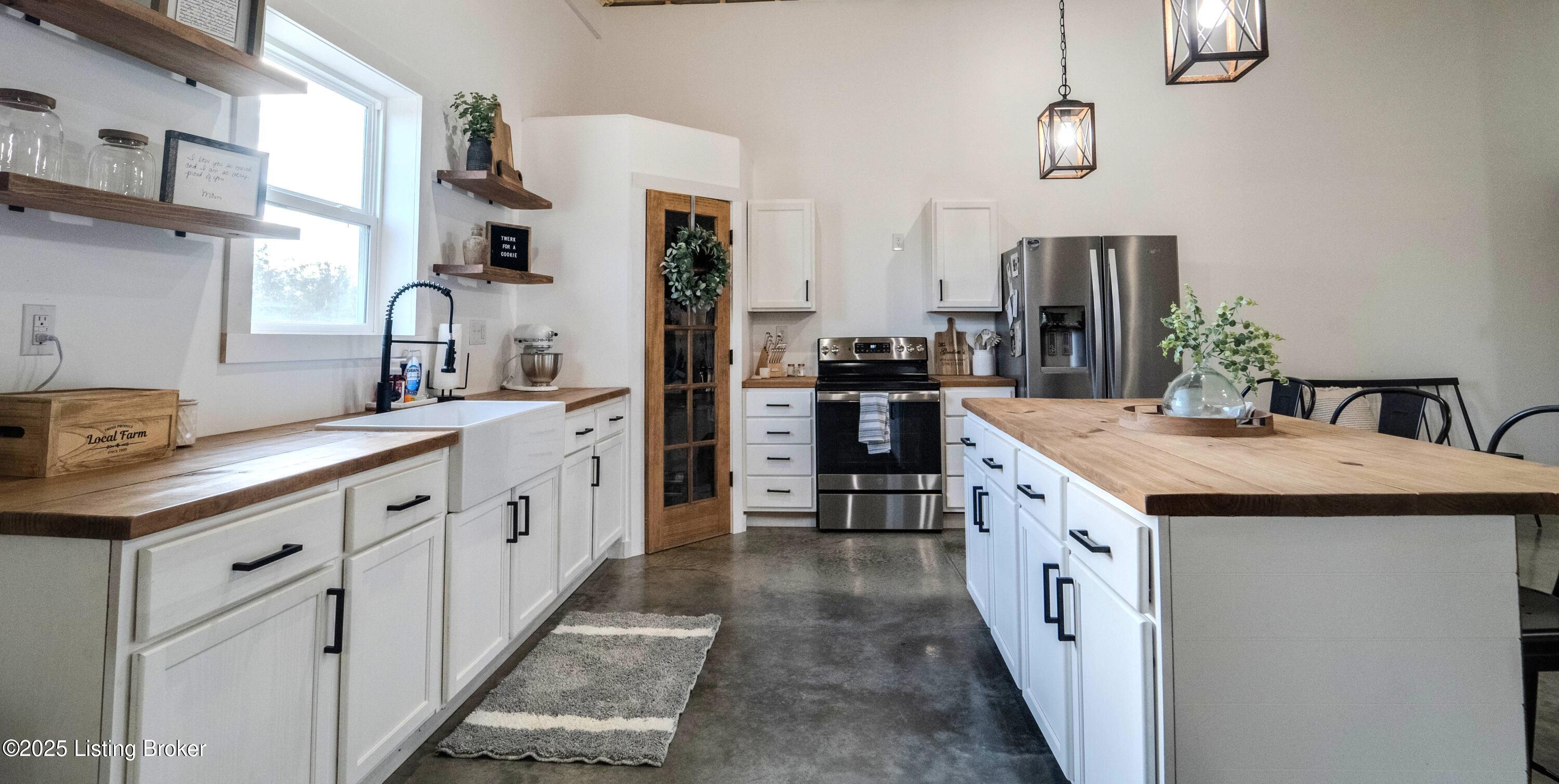 538 Paradise Pointe Rd, Mount Eden, Kentucky image 8