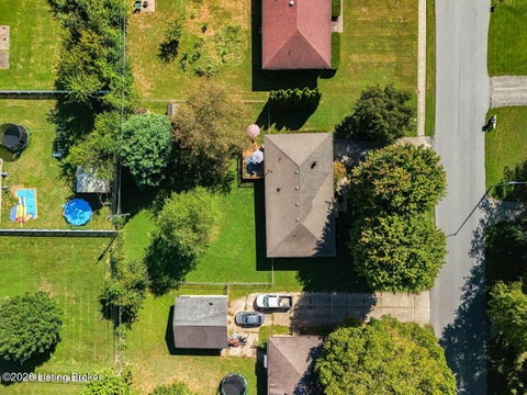 Tiny photo for 245 Guthrie Dr, Bardstown, KY 40004 (MLS # 1730238)