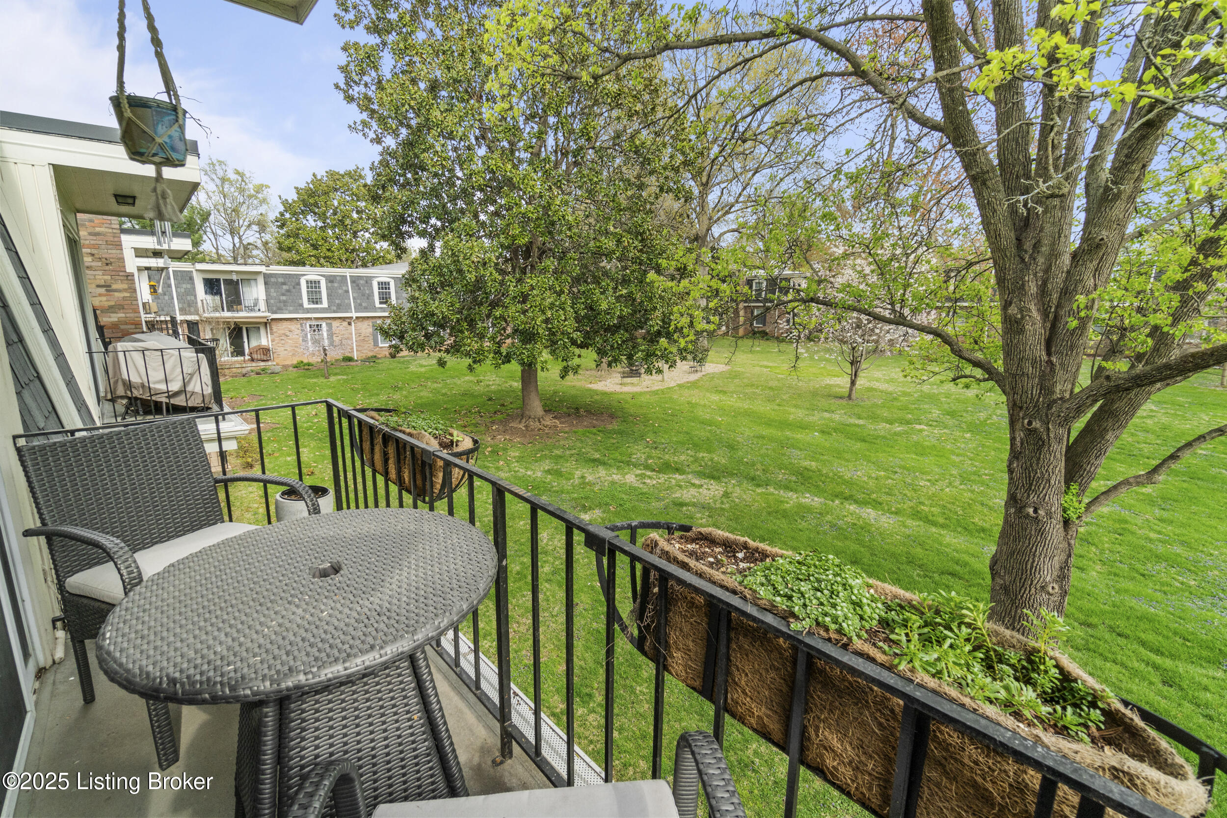 521 Zorn Ave #APT E11, Louisville, Kentucky image 35