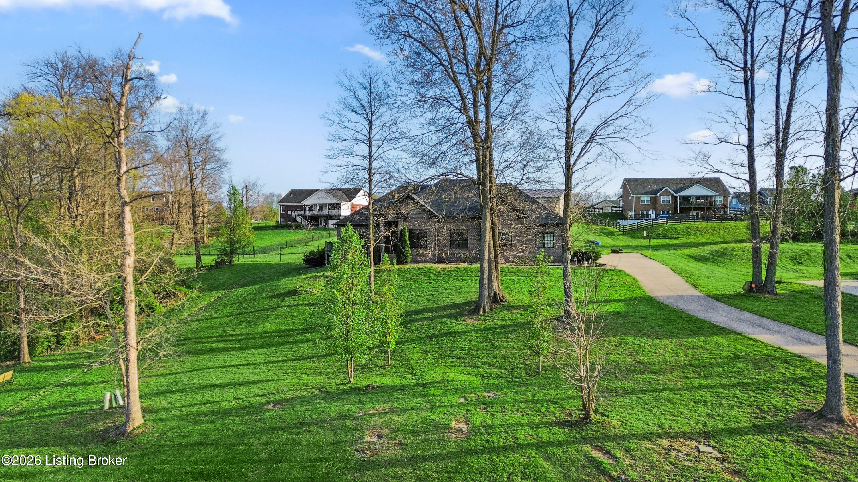 497 E Millwater Falls