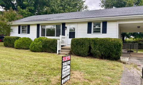 Photo of 1407 Dotland Cir, Shelbyville, KY 40065 (MLS # 1700250)