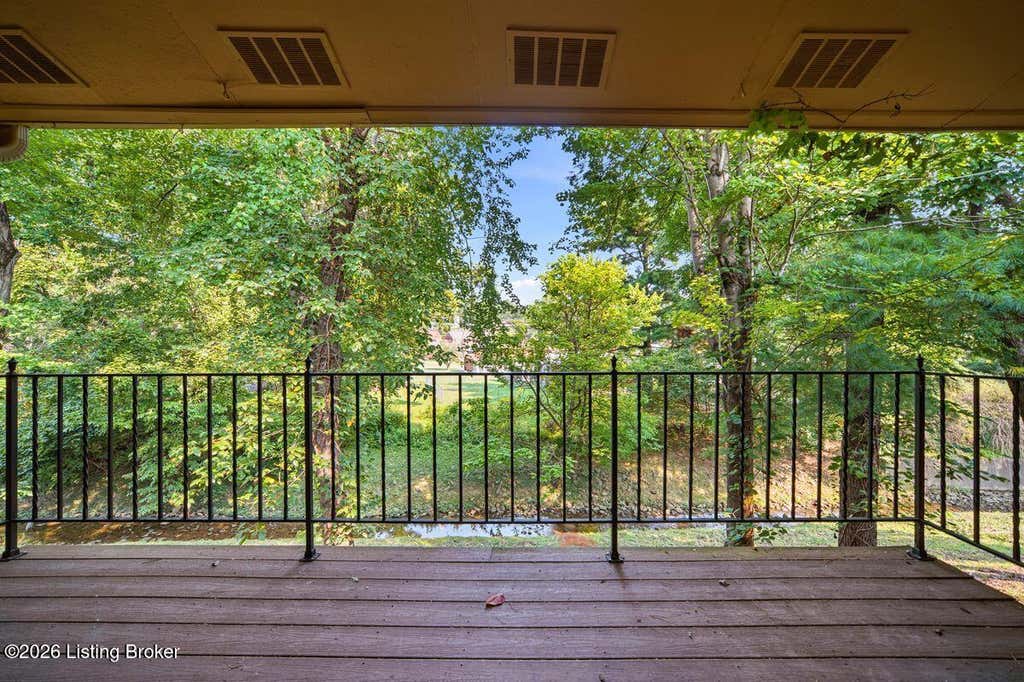 Photo of 3501 Illinois Ave #APT A7, Louisville, KY 40213 (MLS # 1722836)