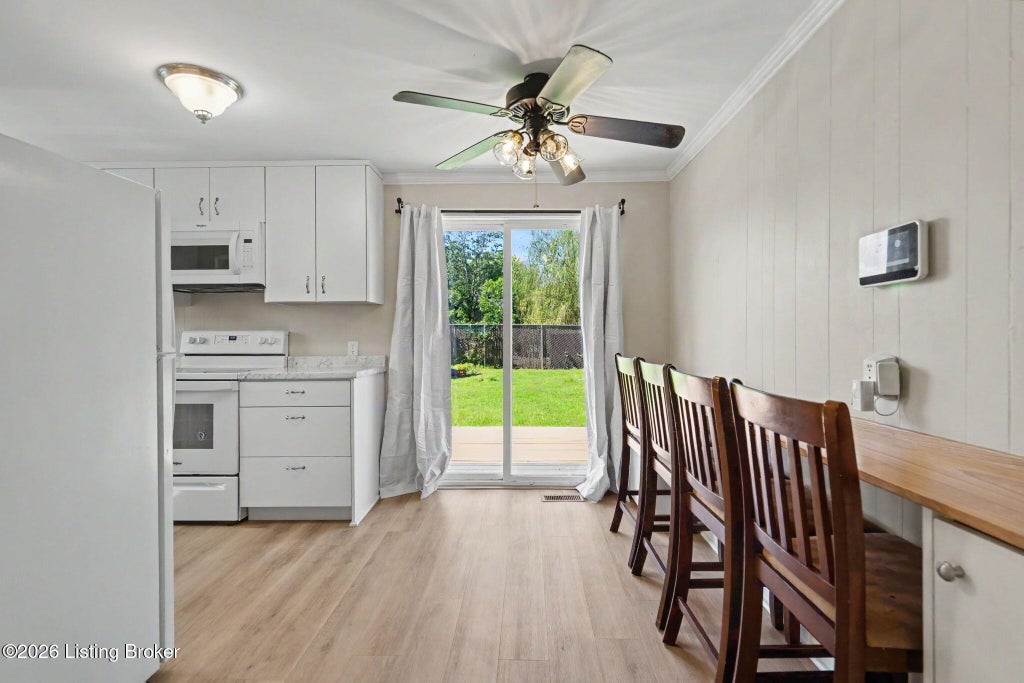 Photo of 1008 Cristland Rd, Louisville, KY 40214 (MLS # 1731834)