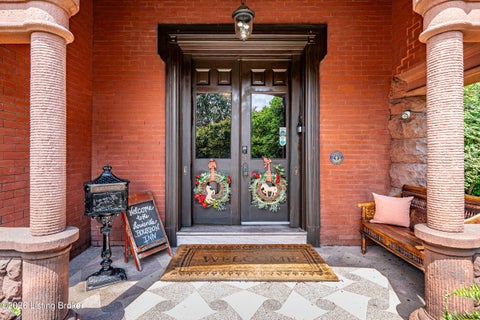 Tiny photo for 1332 S 4th St, Louisville, KY 40208 (MLS # 1729629)