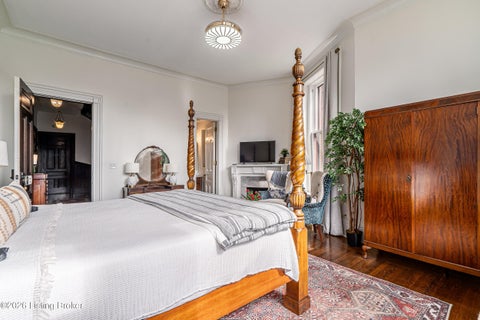 Tiny photo for 1332 S 4th St, Louisville, KY 40208 (MLS # 1729629)