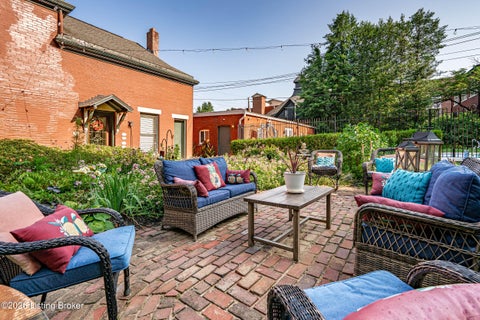 Tiny photo for 1332 S 4th St, Louisville, KY 40208 (MLS # 1729629)