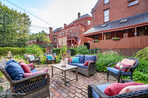 Tiny photo for 1332 S 4th St, Louisville, KY 40208 (MLS # 1729629)