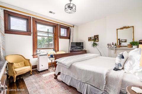 Tiny photo for 1332 S 4th St, Louisville, KY 40208 (MLS # 1729629)