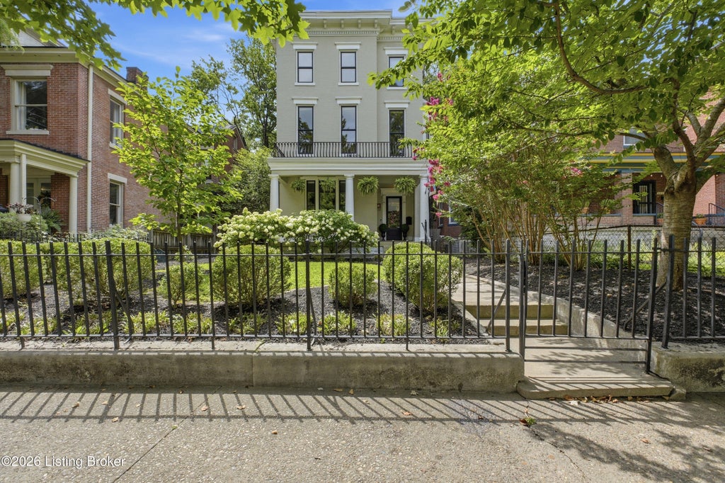 Photo of 1232 S 6th St, Louisville, KY 40203 (MLS # 1724046)