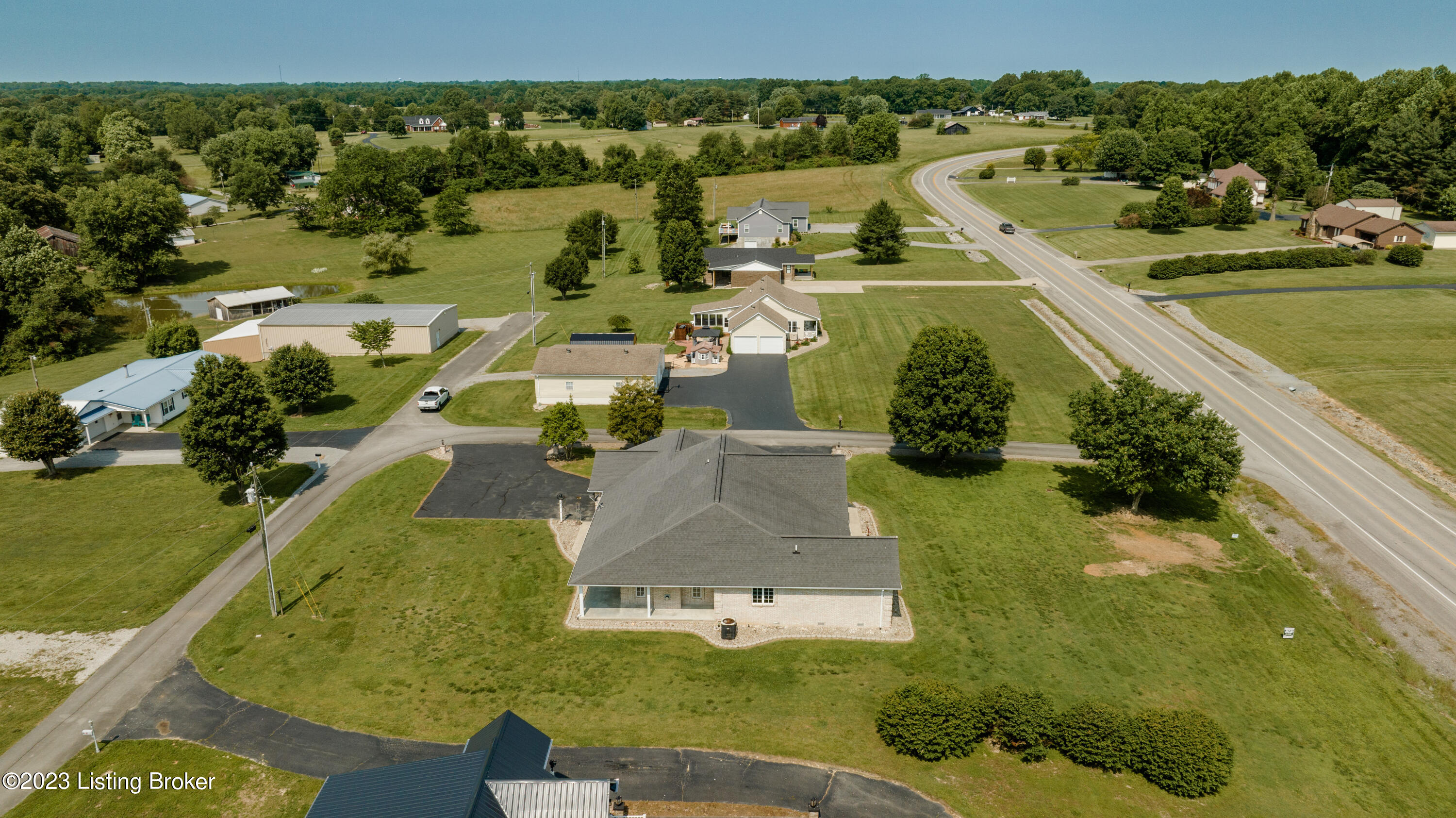 641 Ky-910, Russell Springs, Kentucky image 18