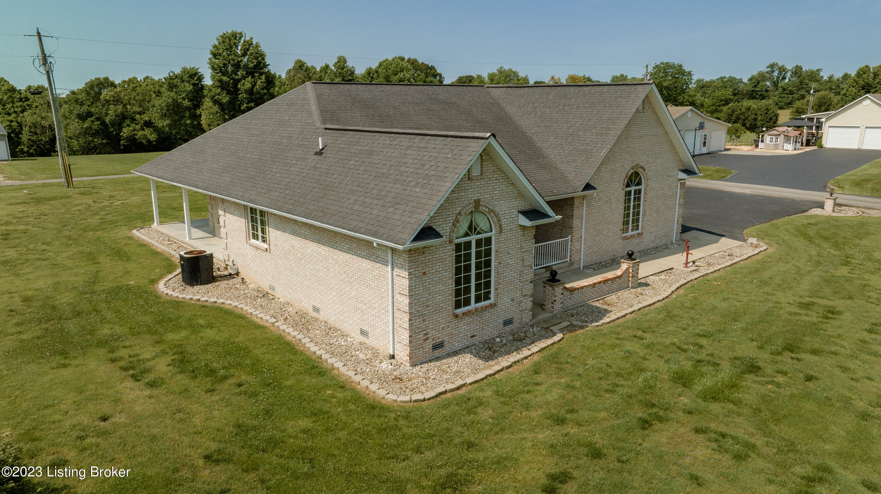 641 Ky-910, Russell Springs, Kentucky image 3