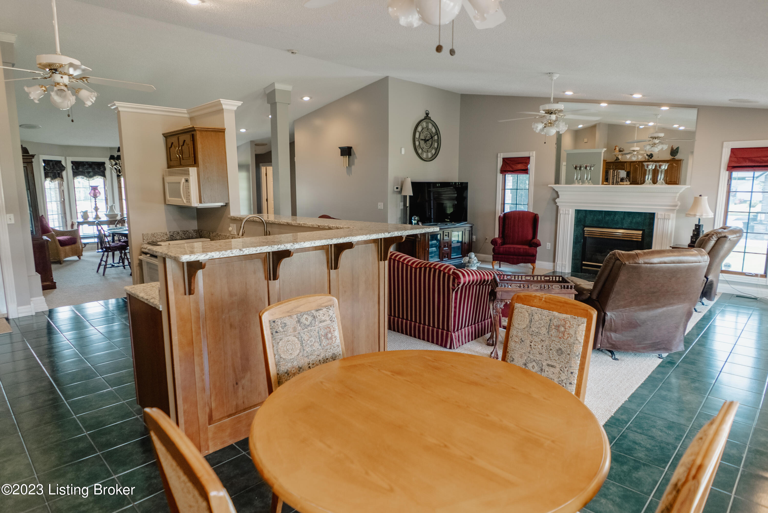 641 Ky-910, Russell Springs, Kentucky image 30