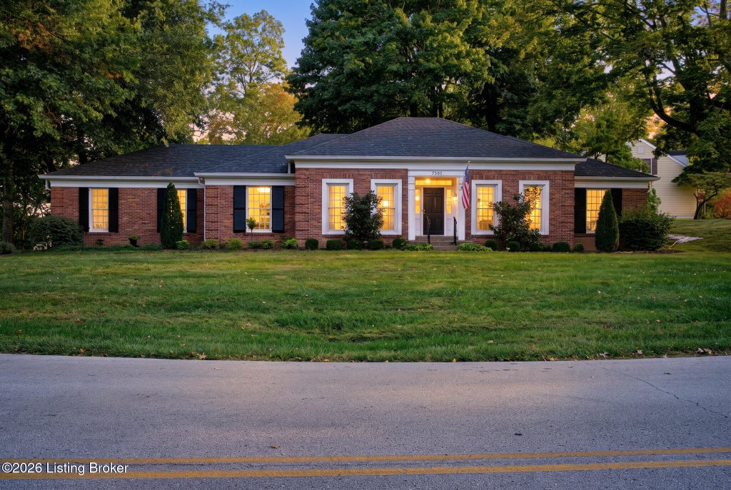 Photo of 7241 Fox Harbor Rd, Prospect, KY 40059 (MLS # 1731783)
