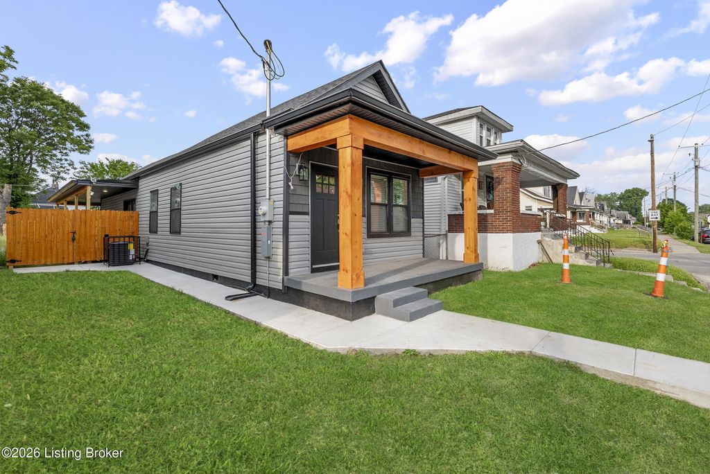Photo of 1836 Hale Ave, Louisville, KY 40210 (MLS # 1716952)