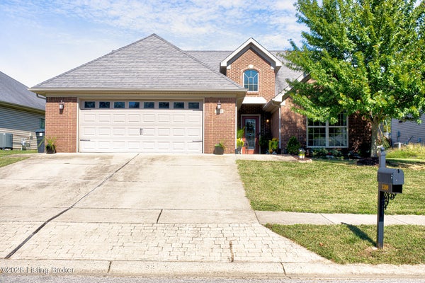 1599 OVERLOOK CIR, SHELBYVILLE, KY 40065 - Image d1cd21a7d63a2e8aef08b7a9769b1026/3059660513