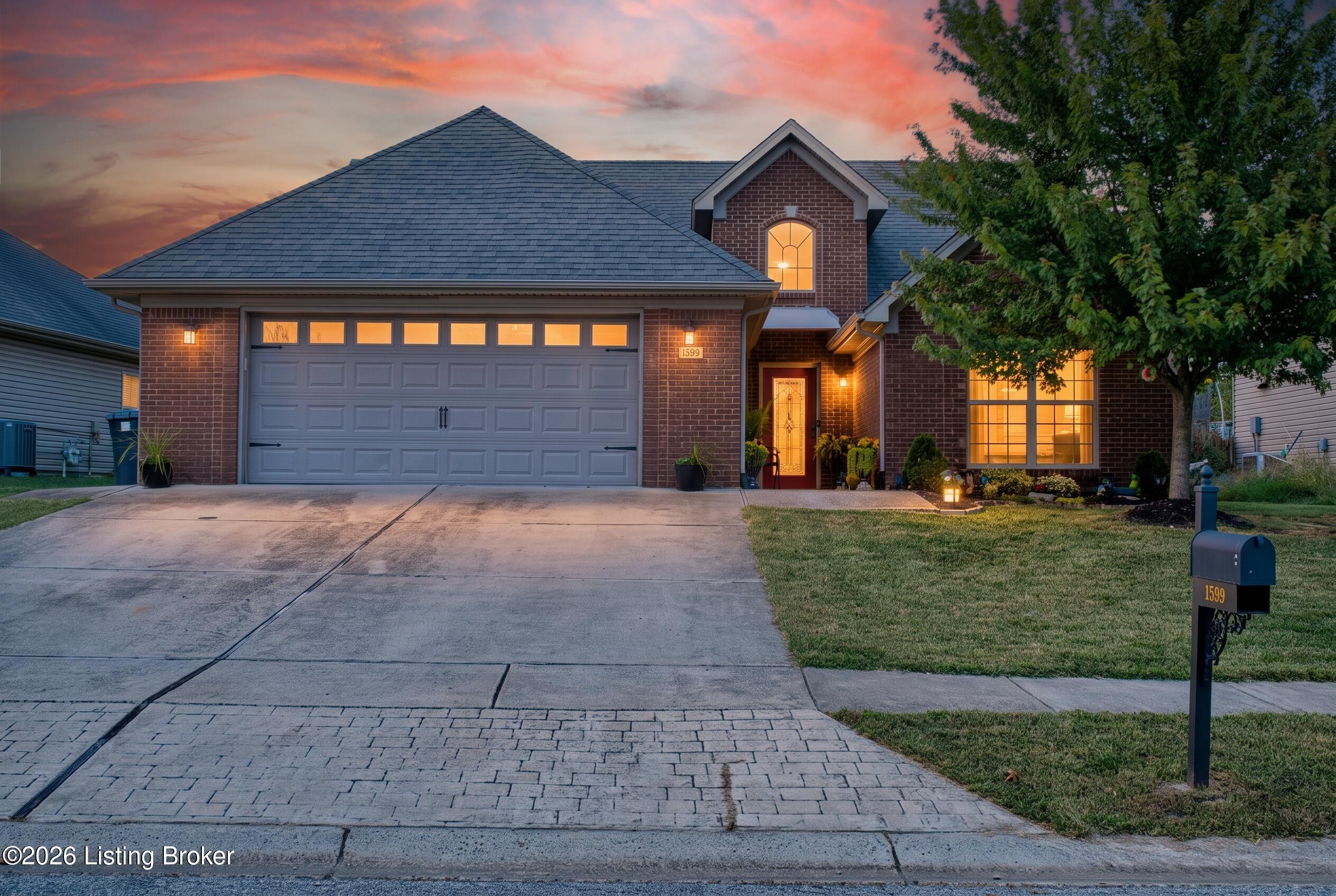 1599 Overlook Cir